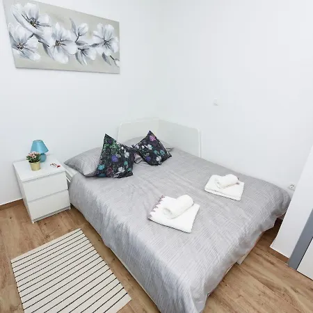 Modern In With Sea Nearby Apartamento