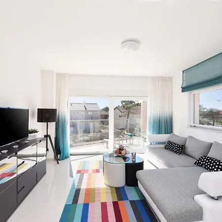 Apartment Modern In With Sea Nearby *